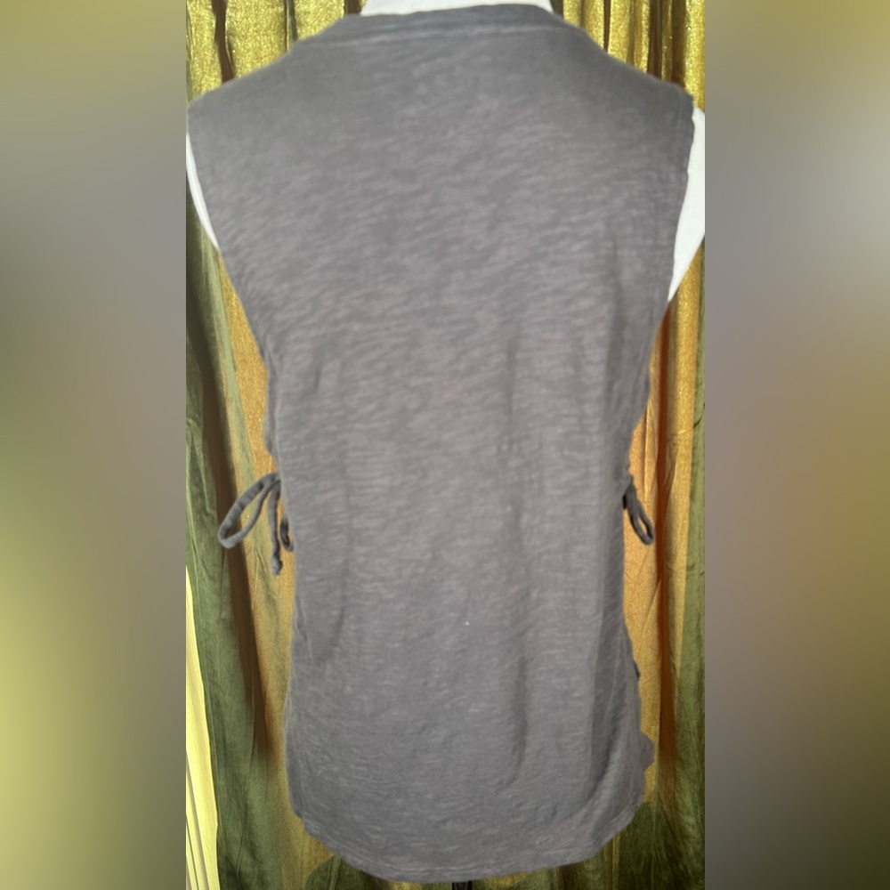 Lucky Brand x KISS Lace-Up Side Muscle Tank - Picture 4 of 5